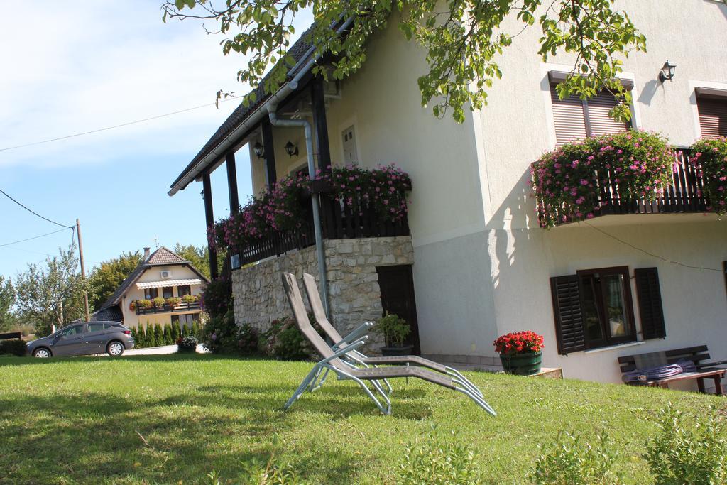 House Milan Hotell Rastovača Exteriör bild
