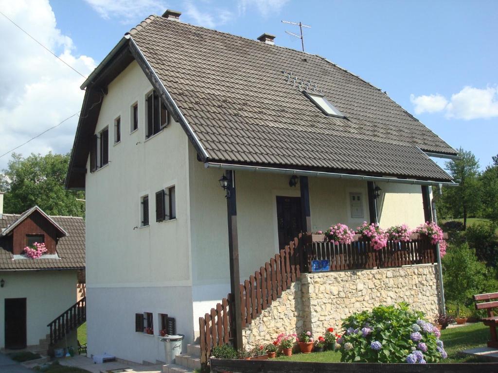 House Milan Hotell Rastovača Exteriör bild